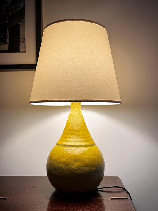 Gul lampe